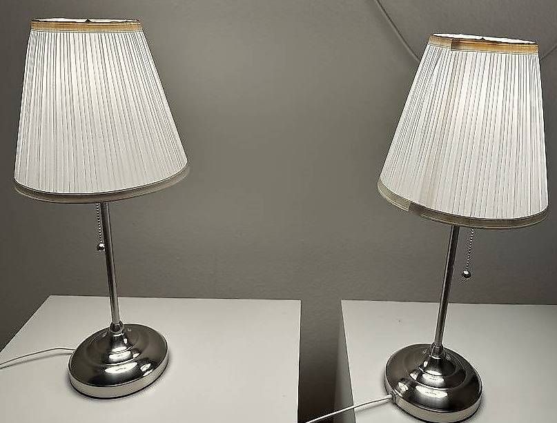 Lampade: due lampade da tavolo bianche – Usato da Pregassona venduto da jeystyle74 1
