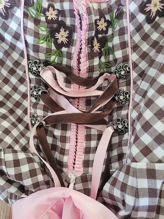 Robes: Dirndl – D'occasion à Therwil par t_a_n8wj 4
