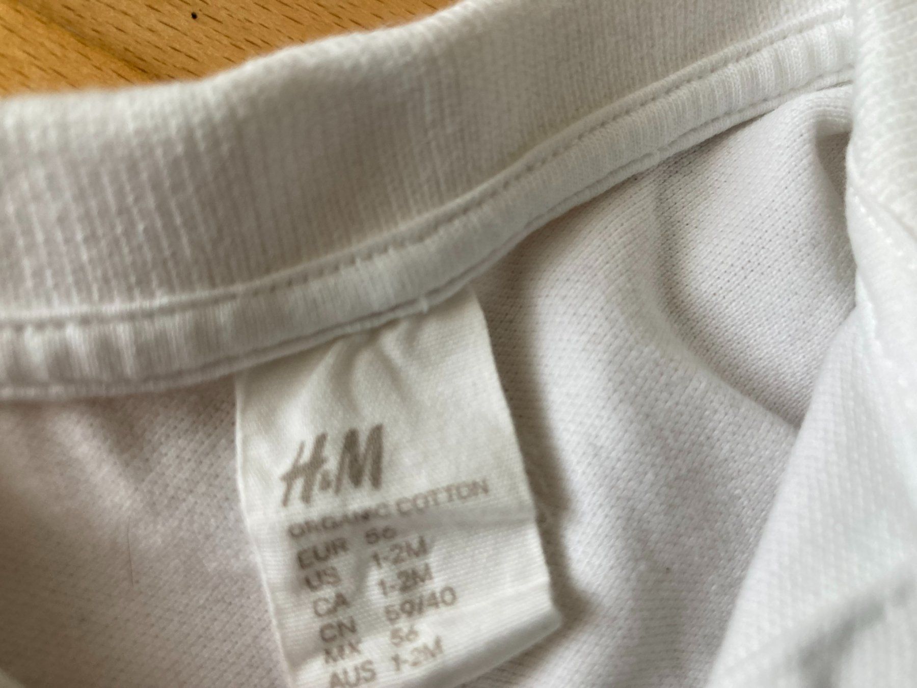 H&M Unterwäsche: Body weiss mit Polo-Kragen – Gebraucht aus Muttenz von Juvenile33 3