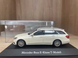Mercedes-Benz E-Klasse 1/43