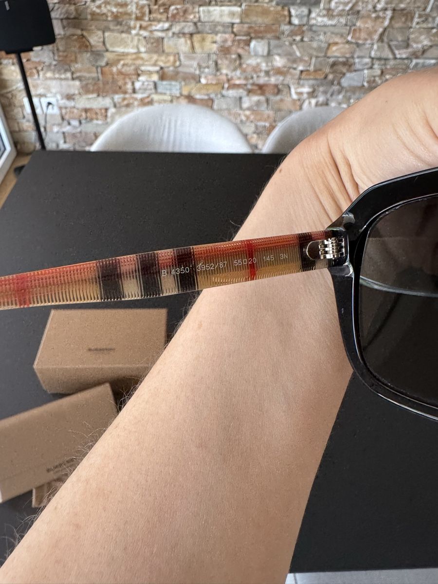 Burberry Occhiali & Lenti: Lunettes de soleil Burberry – Nuovo (secondo la descrizione) da Davos Platz venduto da taja2 7