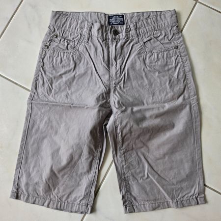 Tolle kurze Sommerhosen für coole Jungs Gr. 158