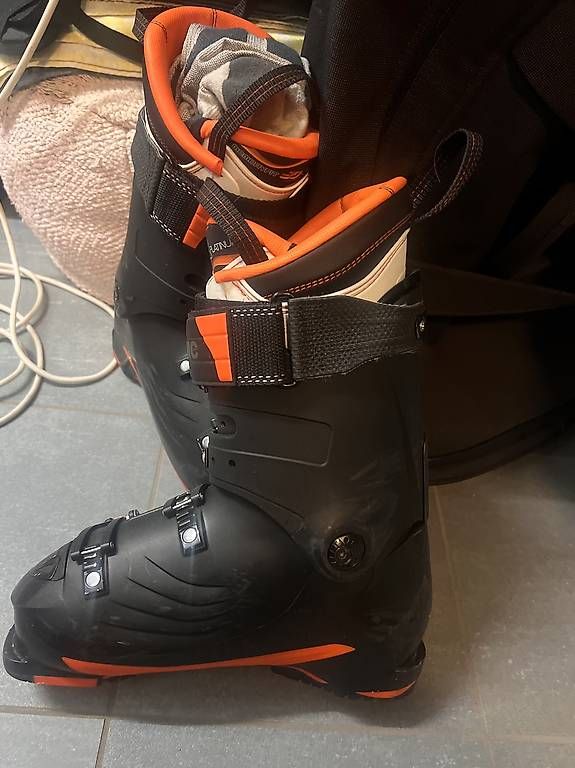 Atomic Scarpe da uomo: Atomic Skischuhe Grösse 28-28,5 – Usato da Hettlingen venduto da mma_f6fc 2