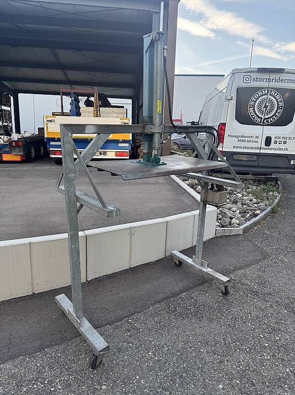 Autres articles bureau & commerces: Container Presse – D'occasion à Altnau par stormridermc 1