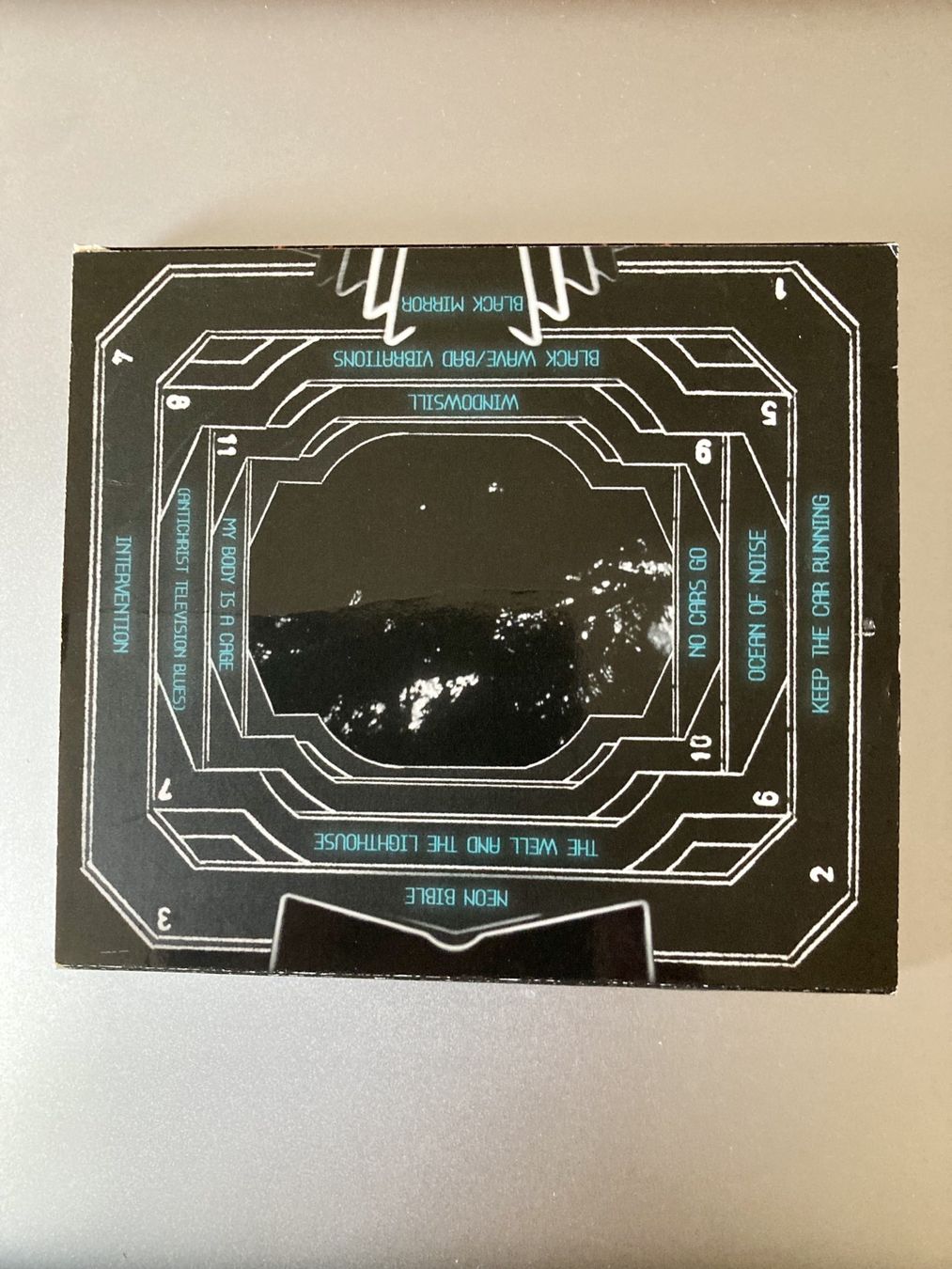 CDs: Arcade Fire - Neon Bible – D'occasion à Neuchâtel par Rougesky 1