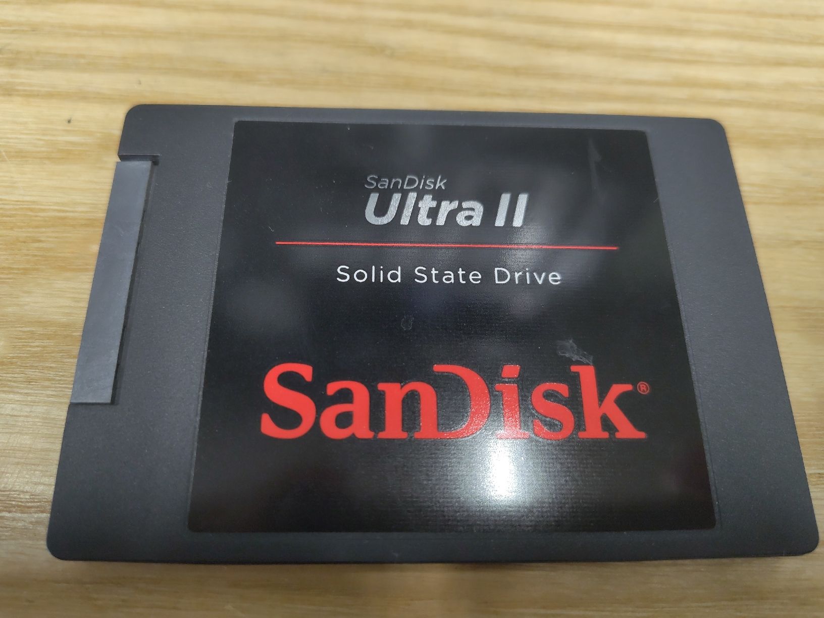 Sandisk Dischi rigidi: SanDisk Ultra II 240GB SSD – Usato da Uttwil venduto da wishinfication