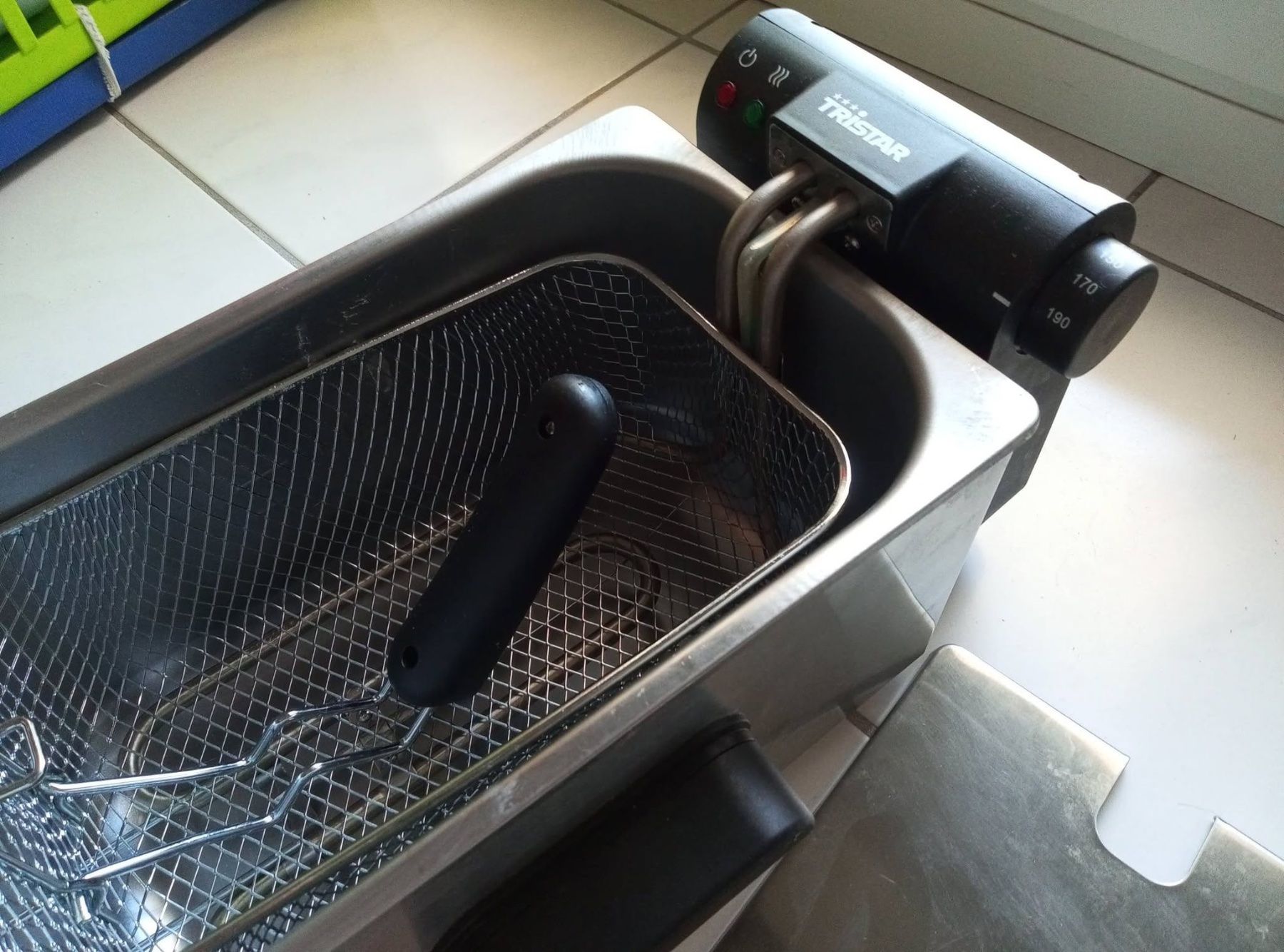 Küchengeräte: Friteuse Tristar – Gebraucht aus Bienne von Daniel_Schader 1