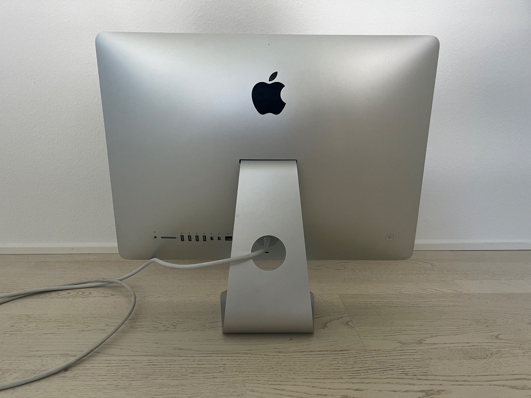 Apple PCs: iMac (21.5-inch, Late 2013) – Gebraucht aus Uitikon Waldegg von  2