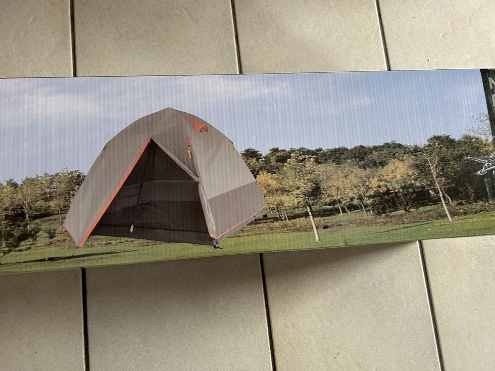 Neues Zelt fr 4 Personen - Schnellaufbau Zelt Camping  (Neu und  originalverpackt) in Brunnen fr CHF 12  mit Lieferung auf Ricardo kaufen