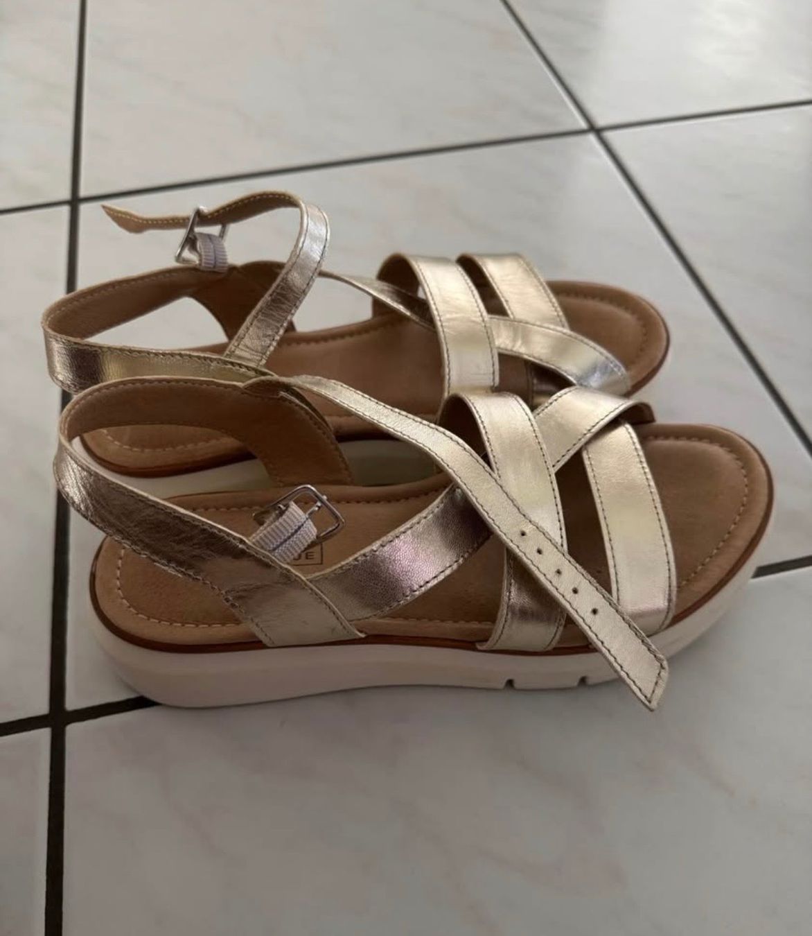 Scarpe da donna: Sandalen Grösse 39 – Usato da Buchs ZH venduto da cin_vzl7