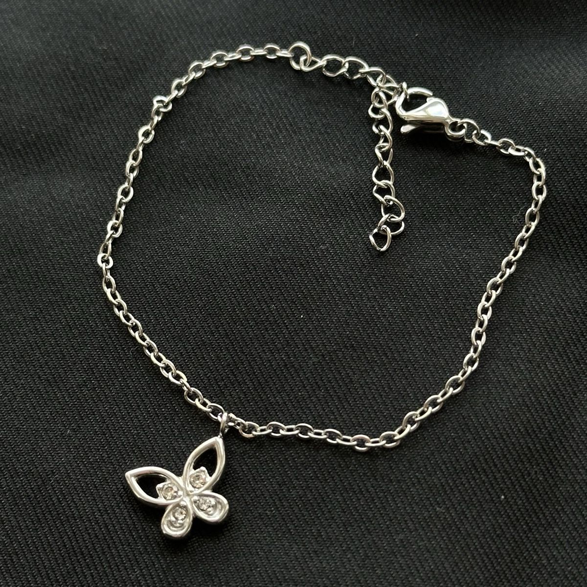 Bracciali & Braccialetti: Silberne Edelstahl Schmetterling Armkette – Nuovo (secondo la descrizione) da Givisiez venduto da dor_xb9k 1