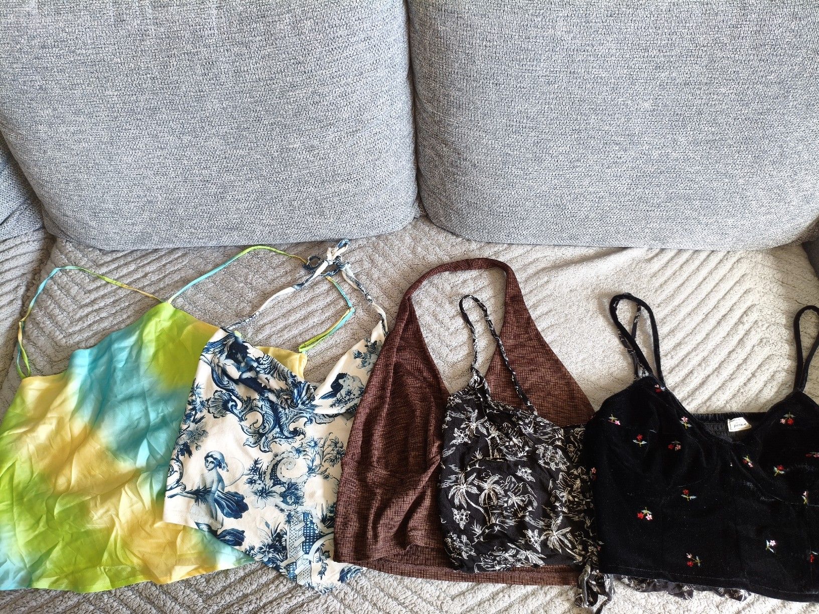 Lotti di vestiti: Lot 5 hauts XL – Usato da Lausanne venduto da IseeIceasCream
