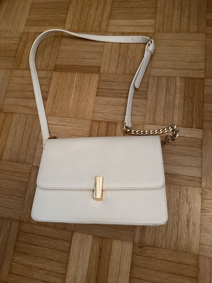 Borse da donna: Sac à bandoulière élégant – Usato da Châtelaine venduto da Diogo.138 1