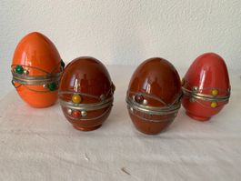 4er Set Porzellan Eier mit Zinkdeko     A67
