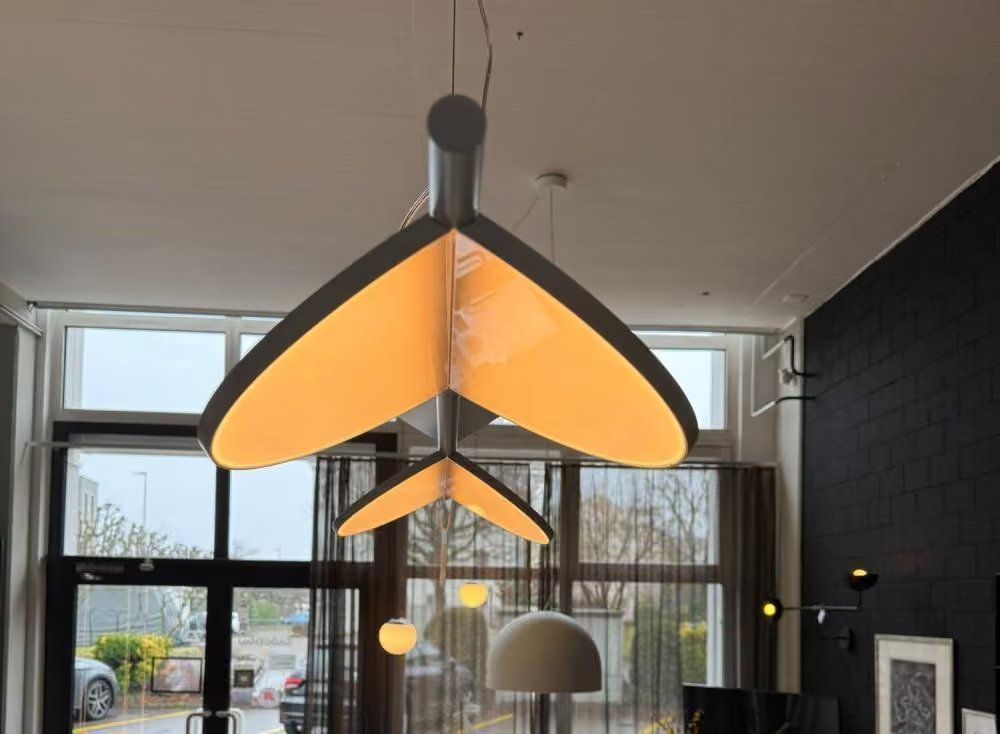 Flos Lampade: Flos- Almendra Linear S3 – Usato da Horn venduto da Ruf_Des 2