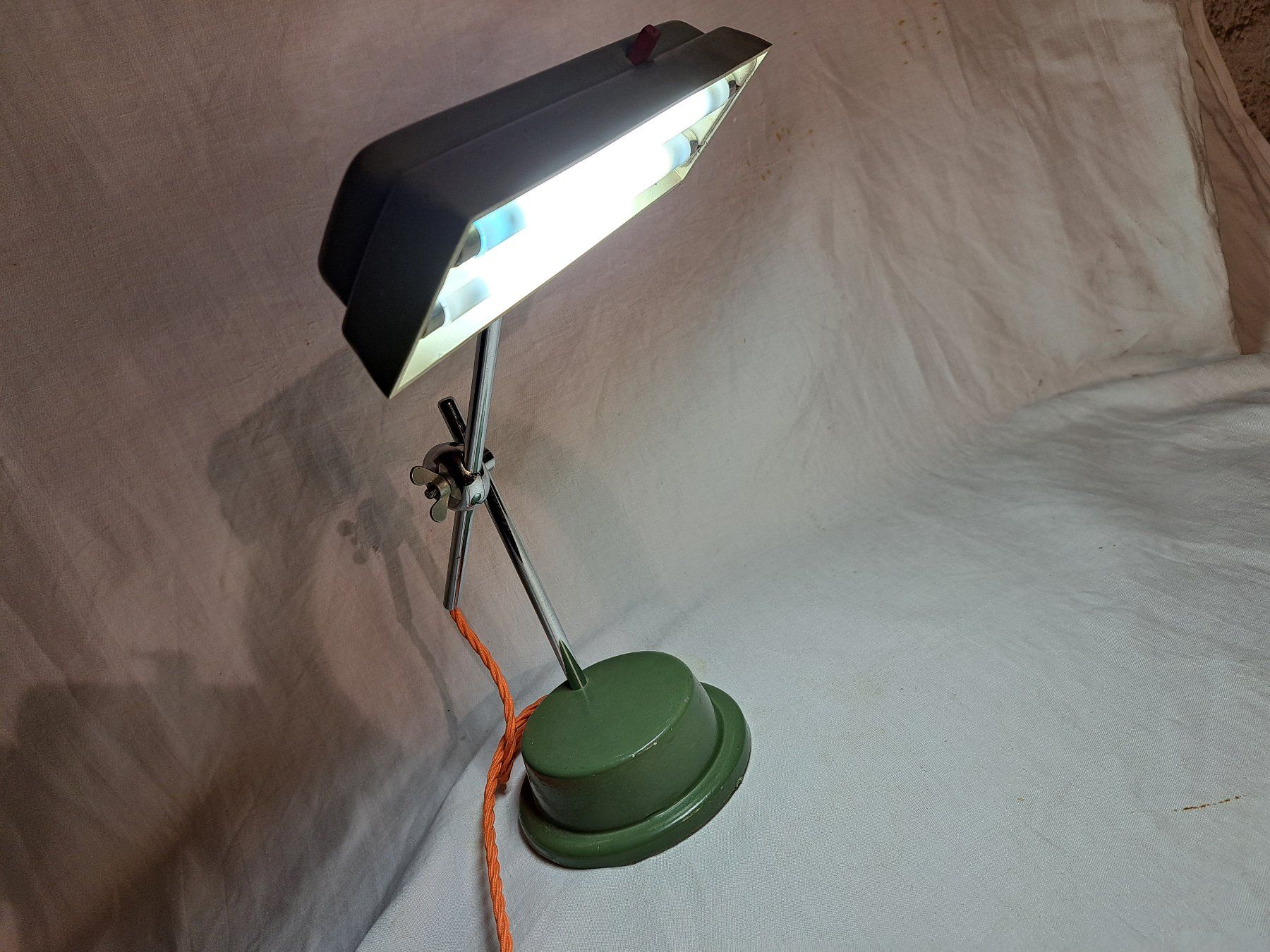Lampade: ANCIENNE LAMPE D'HORLOGERIE – Usato da couvet venduto da carlin01