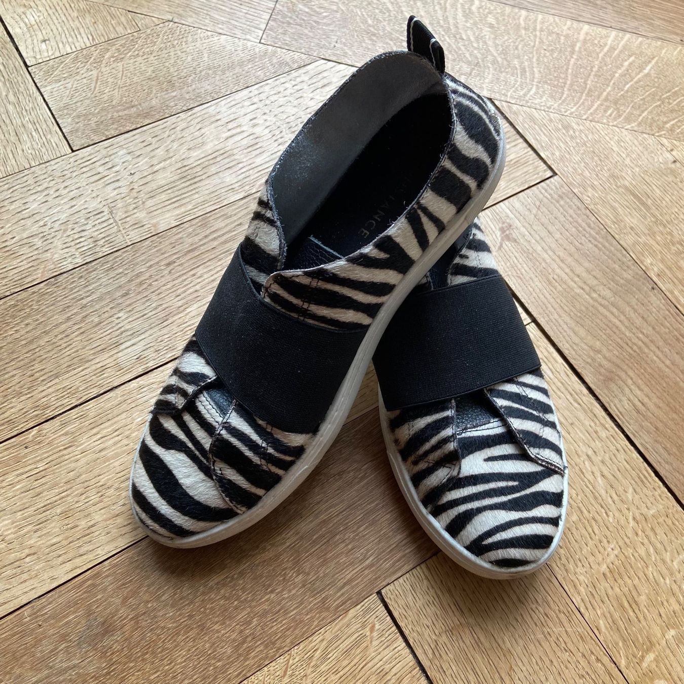 Scarpe da donna: Sneaker Leder, Grösse 38.5, Zebramuster – Nuovo (secondo la descrizione) da Zürich venduto da Cilla 1