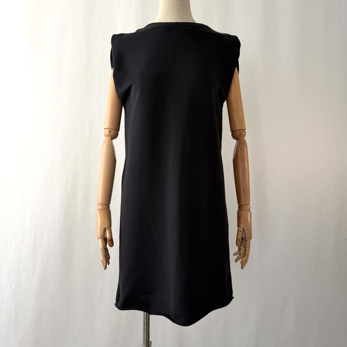 Vestiti: THOM KROM New Dress – Nuovo (secondo la descrizione) da Emmen venduto da Colette-Juliette