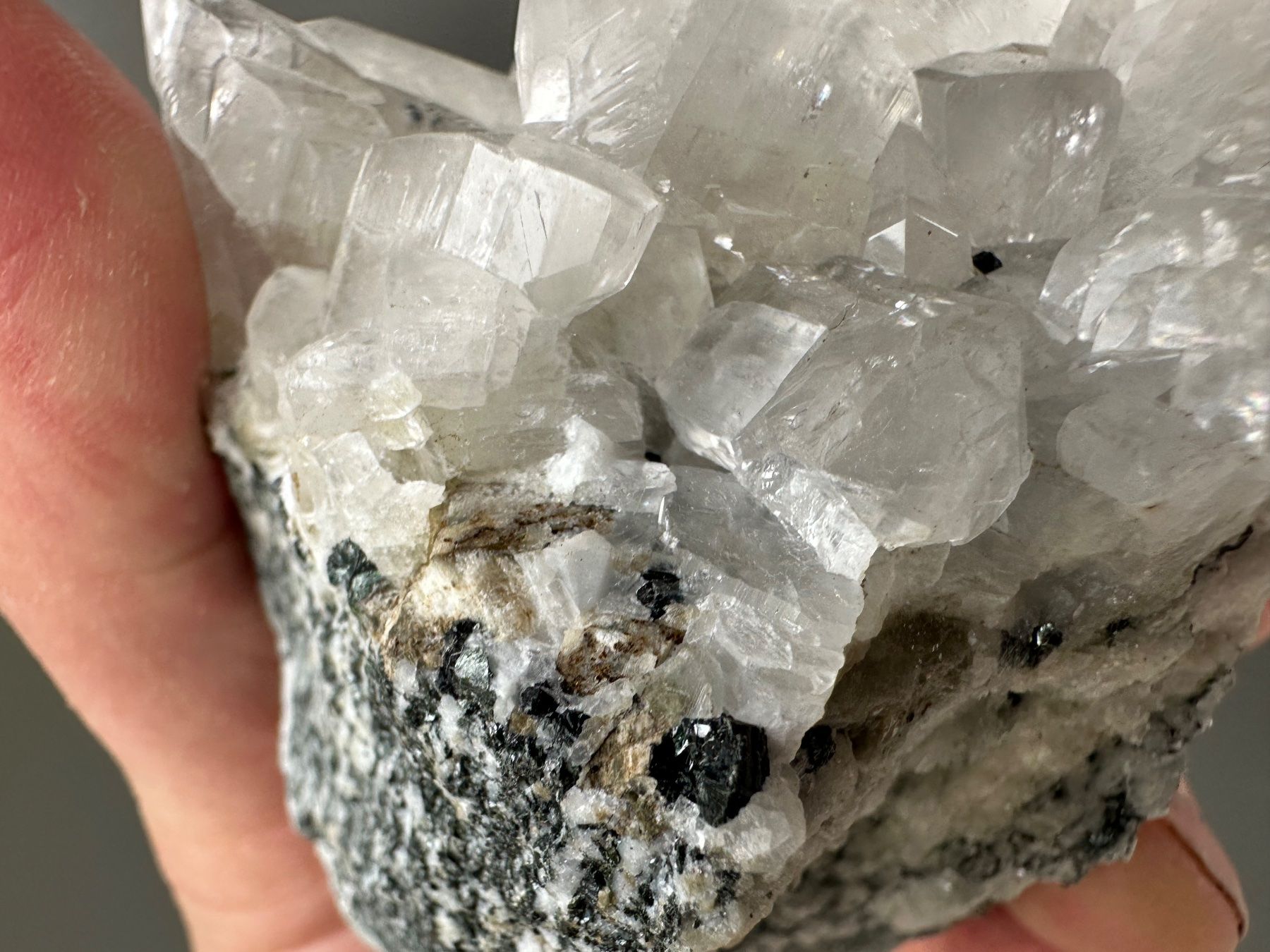 Minerali & Pietre curative: Calcit Gotthardtunnel – Usato da Oberuzwil venduto da Crystall0 7