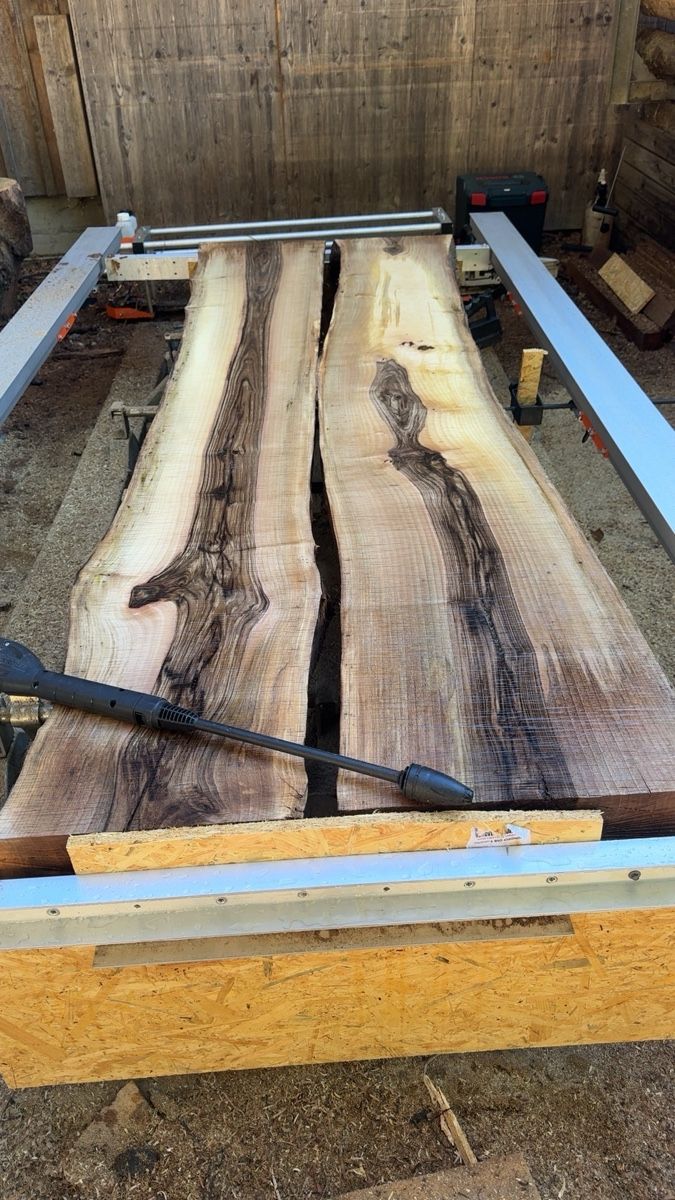 Holzartikel: Schweizer Nussbaum Bohlen – Neu (gemäss Beschreibung) aus Horn von joe_mb2d 1