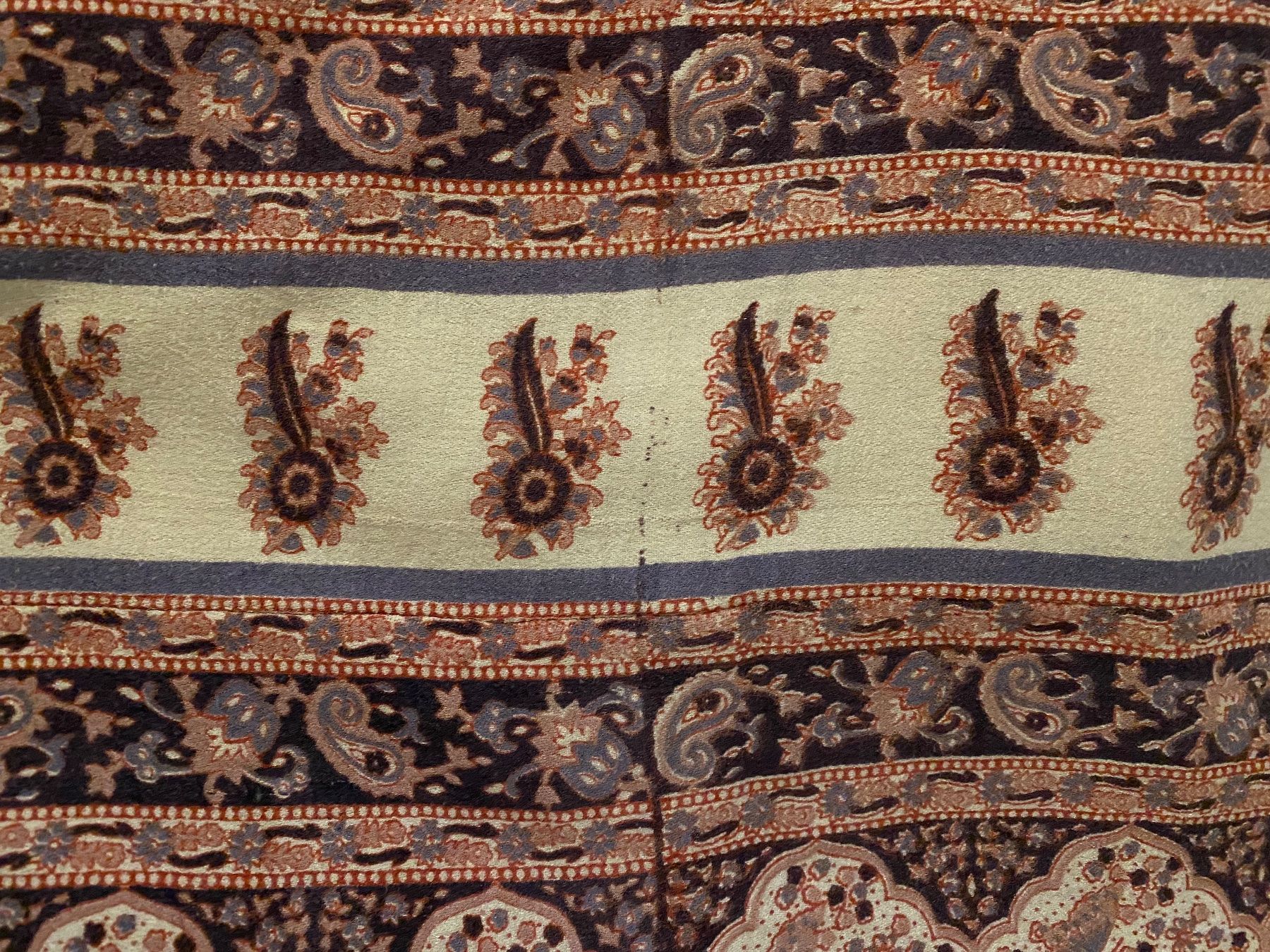 Coperte: Warme indische Tagesdecke – Usato da Rorbas venduto da tun_m7fz 9