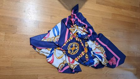 grand foulard en soie marine