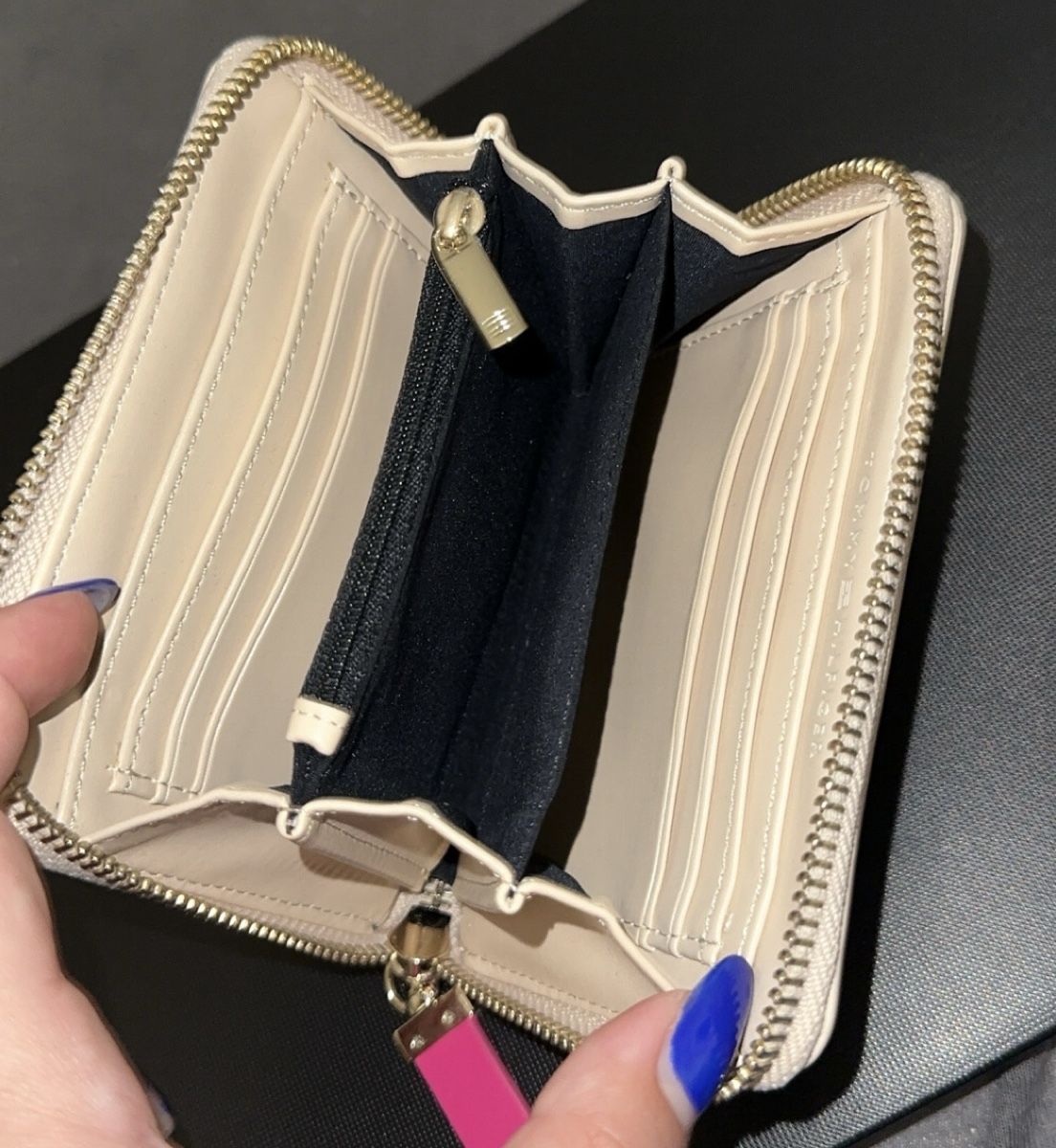 Tommy Hilfiger Portafogli: Tommy Hilfiger Portemonnaie – Nuovo (secondo la descrizione) da Oftringen venduto da tola19 1