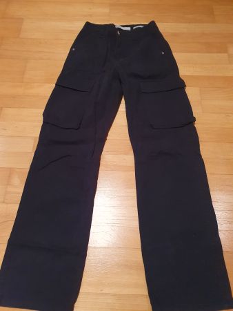 Coole Cargo Hose von Bershka