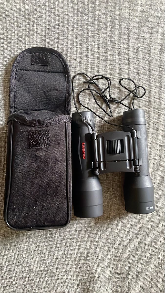 Binocoli: Tasco Fernglas 16x32 mit Tasche – Usato da Steffisburg venduto da Patrick1984