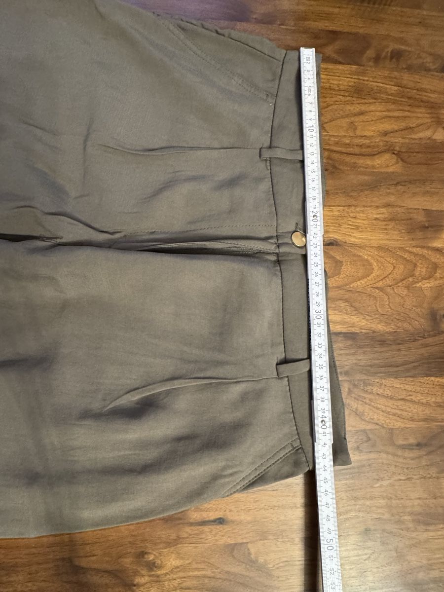 H&M Pantaloni: H&M khaki hose gr.46 - neu – Nuovo (secondo la descrizione) da Zürich venduto da yas_7vdk 2