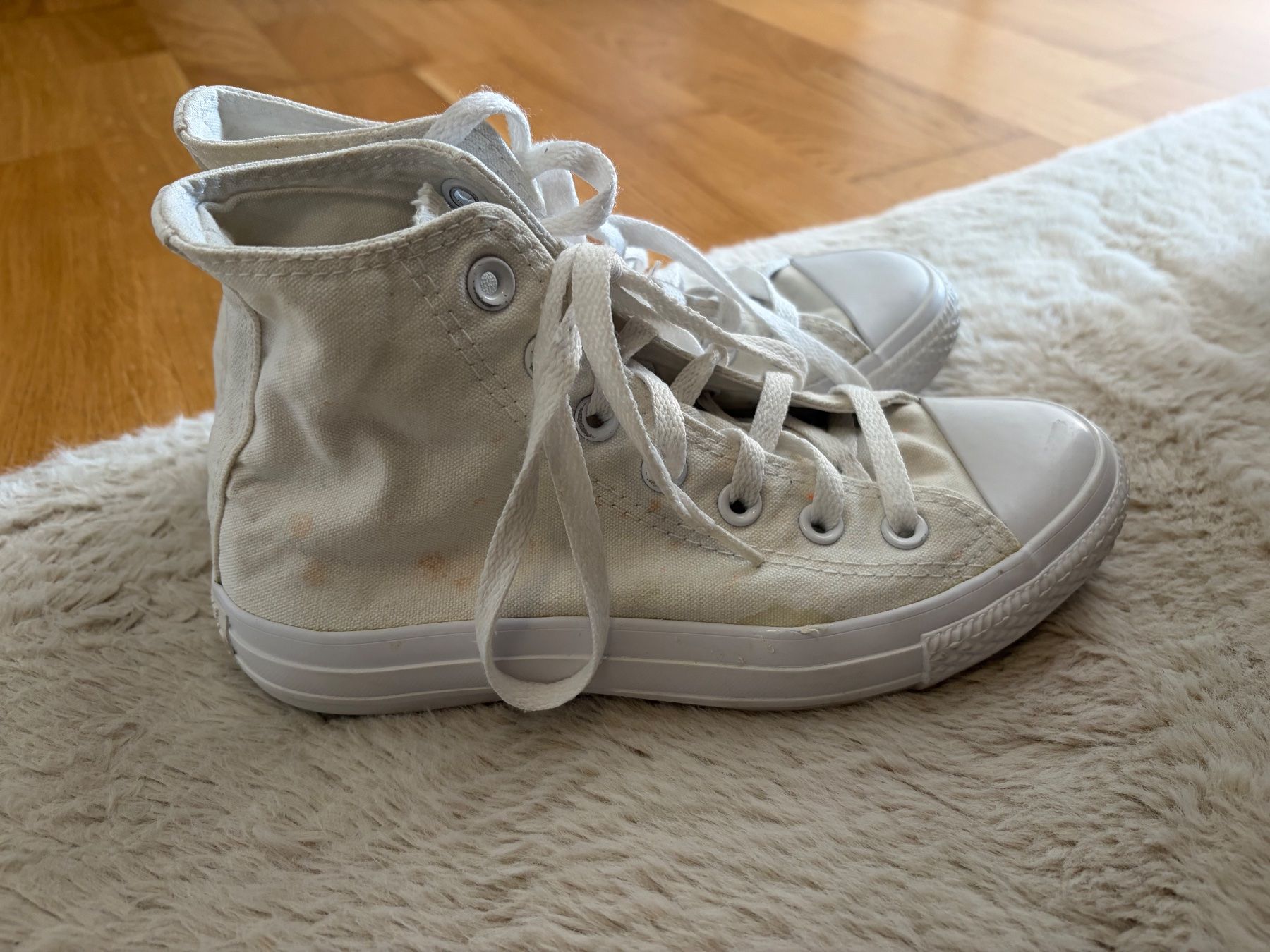 Converse Chaussures hommes: Converse Schuhe – D'occasion à Balgach par Miisarah 1