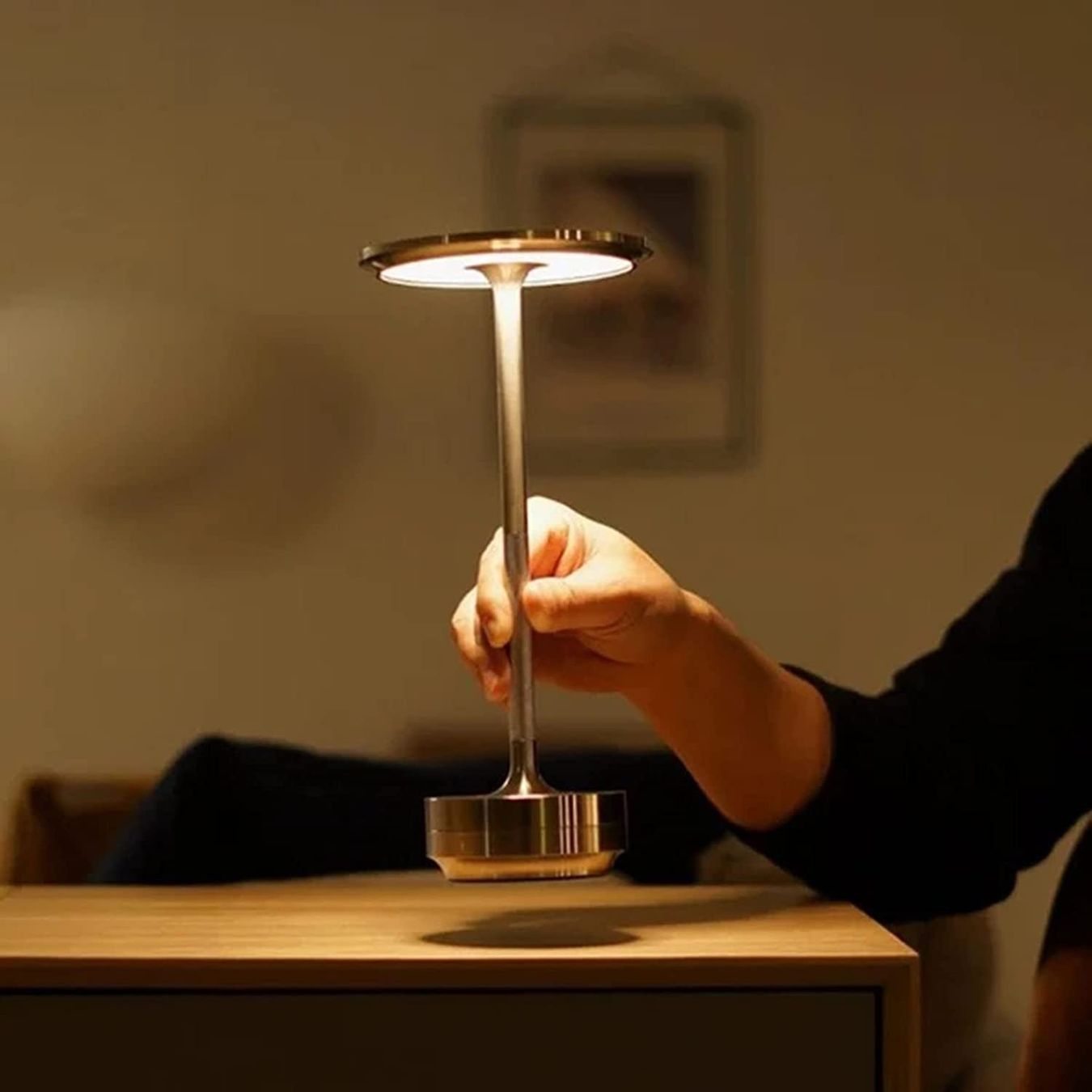 Lampade: Design Tischlampe Kabellos Touch Lampe Dimmbar USB-C Camping – Nuovo e nell'imballaggio originale da Hundwil venduto da Mr.Wong 5