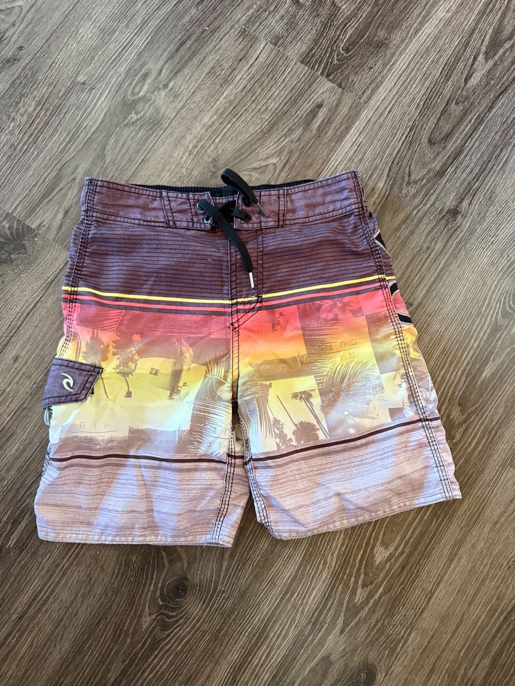 Costumi da bagno: Short de bain RIP CURL 152 – Usato da Chermignon-Bas venduto da mioumiou35