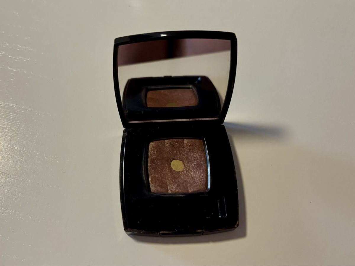 Chanel Make-up: Chanel Irreelle Ombre Eyeshadow 23 Sphinx – Usato da Baden venduto da Tiffany6878 1