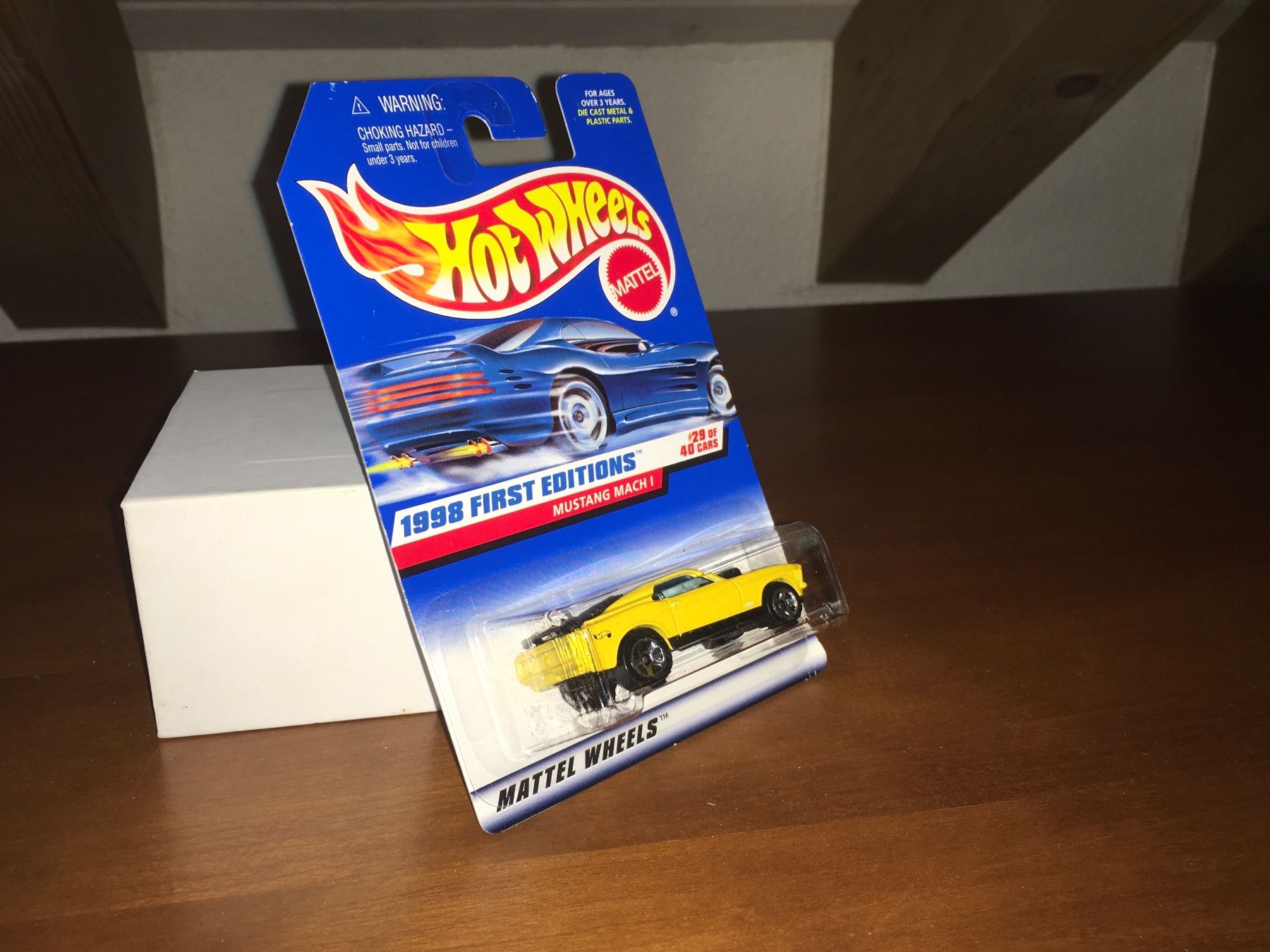 Hot Wheels Modellini d'auto: Mustang Mach 1 - 1/64 First Editions 1998 – Nuovo (secondo la descrizione) da Wohlen AG venduto da PrivatSammlung 1
