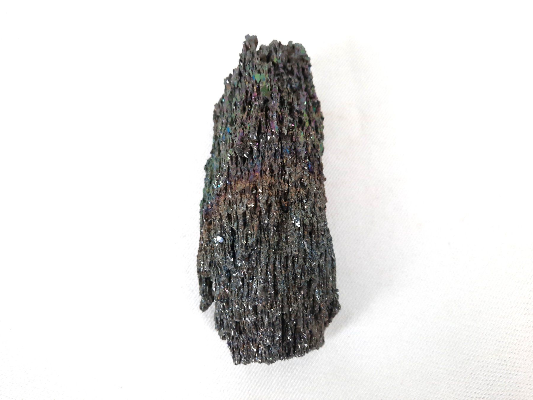 Minerali & Pietre curative: Regenbogen-Carborundum-Kristall – Usato da Beinwil am See venduto da Restwert_Beinwil