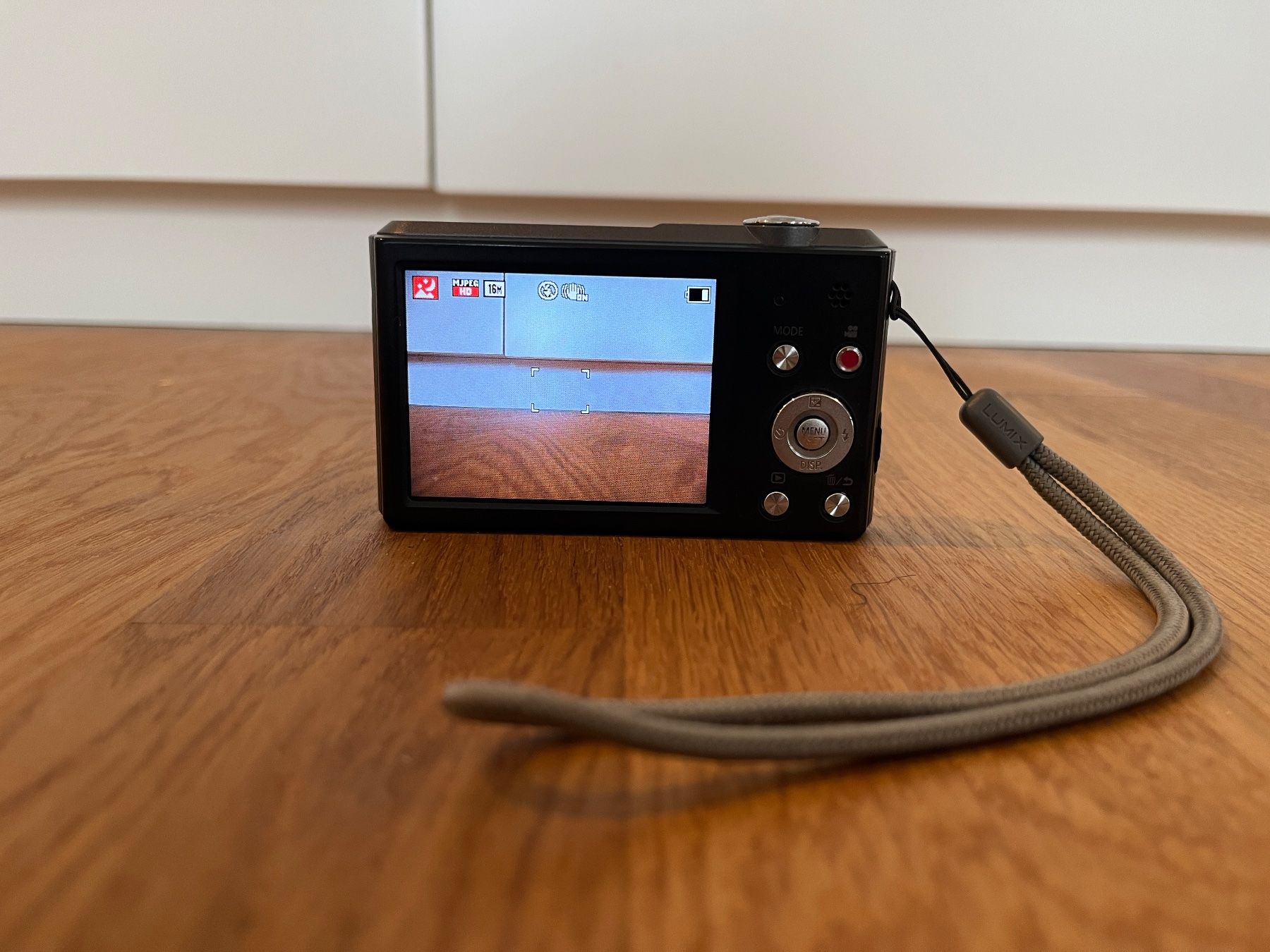 Panasonic Appareil photo: Panasonic Lumix DMC-SZ3 - Kompaktkamera – D'occasion à Steinen par nic_yk9v 4