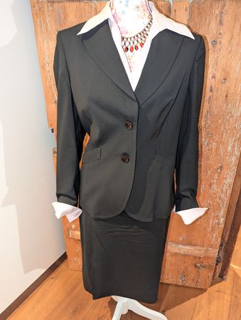 schwarzes St. EMILE Business-Set Blazer und Rock Gr 38/40