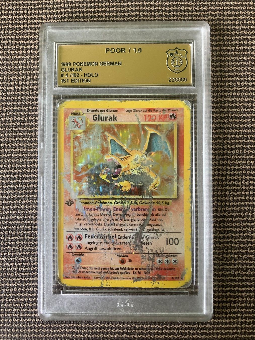Pokémon Sammelbilder & Trading cards: Glurak Holo 1. Edition 4/102 Base Set GSG 1.0 – Gebraucht aus St. Gallen von ti_7knv