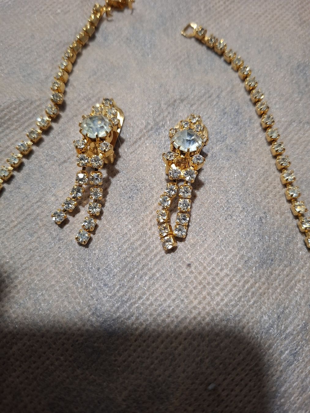 Orecchini pendenti & Orecchini a lobo: Modeschmuck gold mit Steinen Kette Ohrringe mit Klick  – Nuovo (secondo la descrizione) da Eschenbach LU venduto da mel_m5rc 1