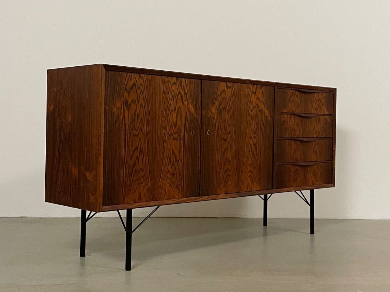 Cassettiere: Dänisches Palisander Sideboard Erling Torvits 1960s – Usato da Basel venduto da MidMod20C 7