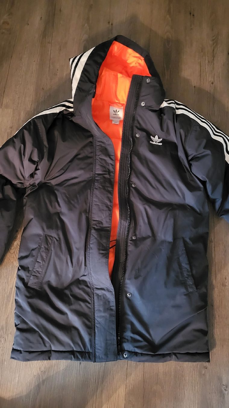 Adidas Giacche: Adidas Jacke – Usato da St. Niklaus VS venduto da BrittaR