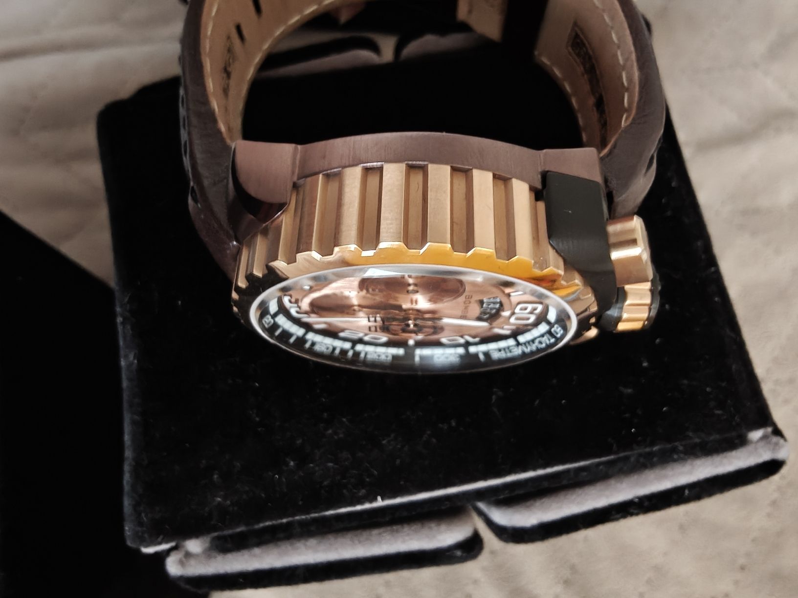 Bomberg Montres: Montre Bomberg Neuf  – Neuf (Voir description) à Delémont par man_gpn6 4