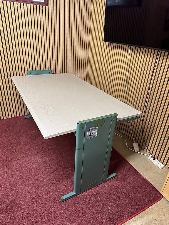 Scrivanie: Lista Bürotisch – Usato da Oberburg venduto da Marbei 1