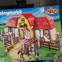Playmobil Country Grosser Reiterhof mit Paddocks,  5221