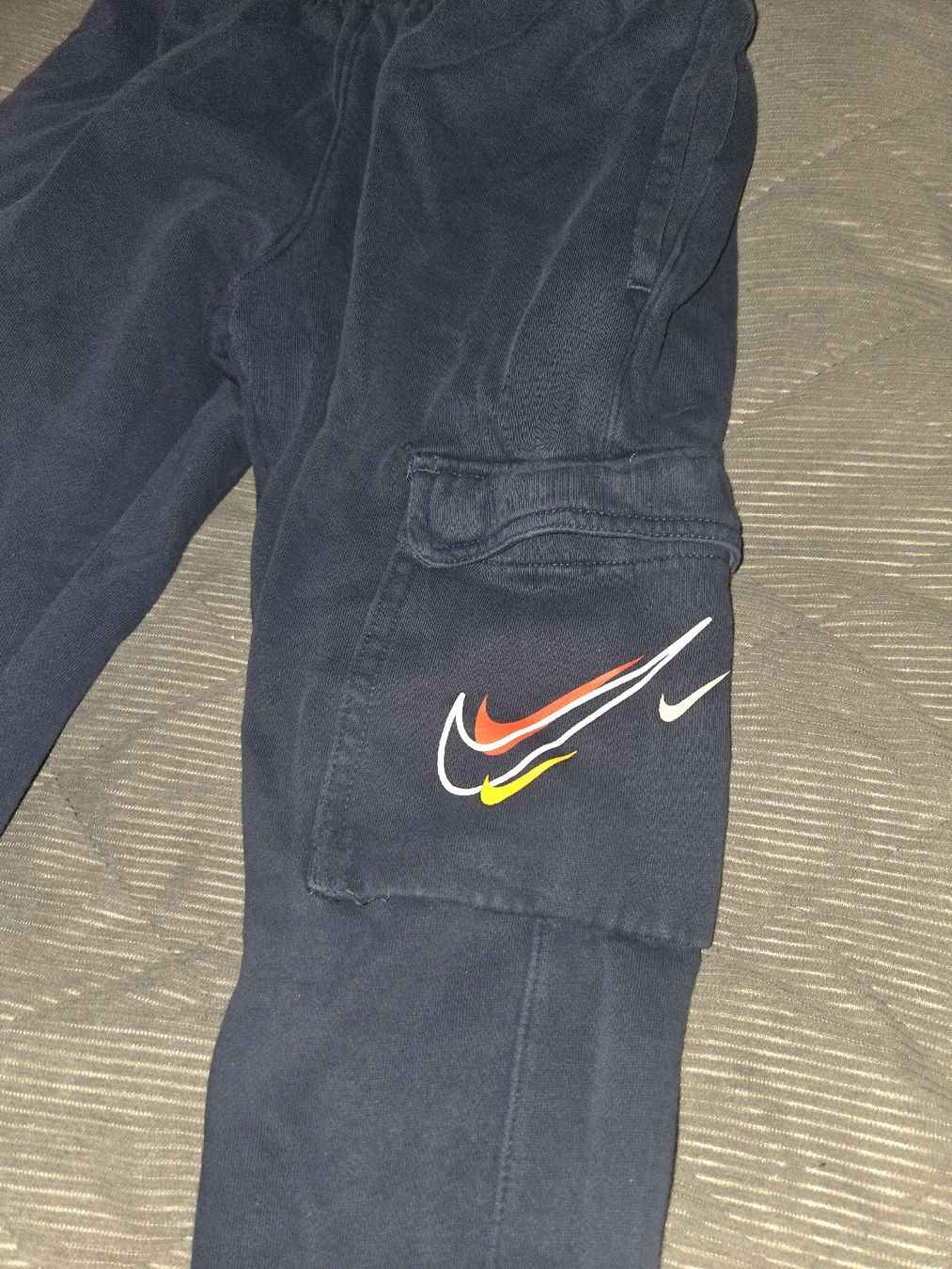 Nike Pantaloni: Nike hose, Grösse 128-137 – Usato da Utzenstorf venduto da Ernie_und_Bert 1