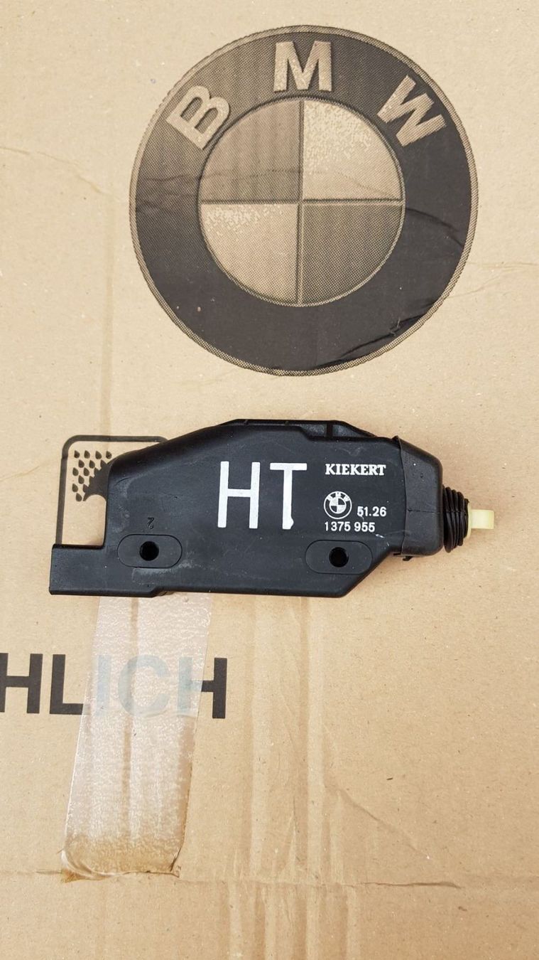 BMW Tutti pezzi di ricambio auto: BMW Stellmotor hinten links – Nuovo (secondo la descrizione) da Minusio venduto da demi0110