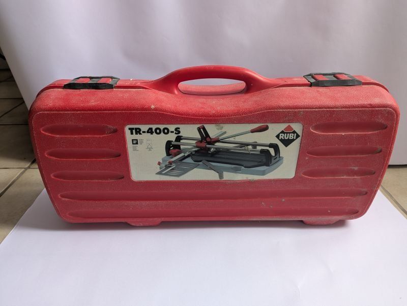 Tous les outils: Fliesenschneider RUBI-400-S – D'occasion à Winznau par Conte1880