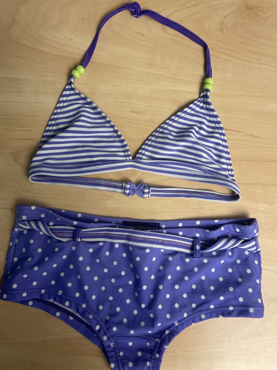 Maillots de bain: Lila Mädchen Bikini mit Pünktchen, Gr.152/158Top! – Neuf (Voir description) à Obergerlafingen par cabo4