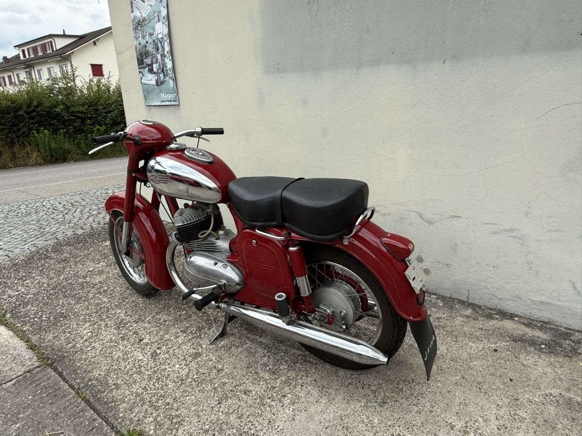 Jawa Strada: Oldtimer Motorrad Jawa 350 – Usato da Safnern venduto da Peter071 5